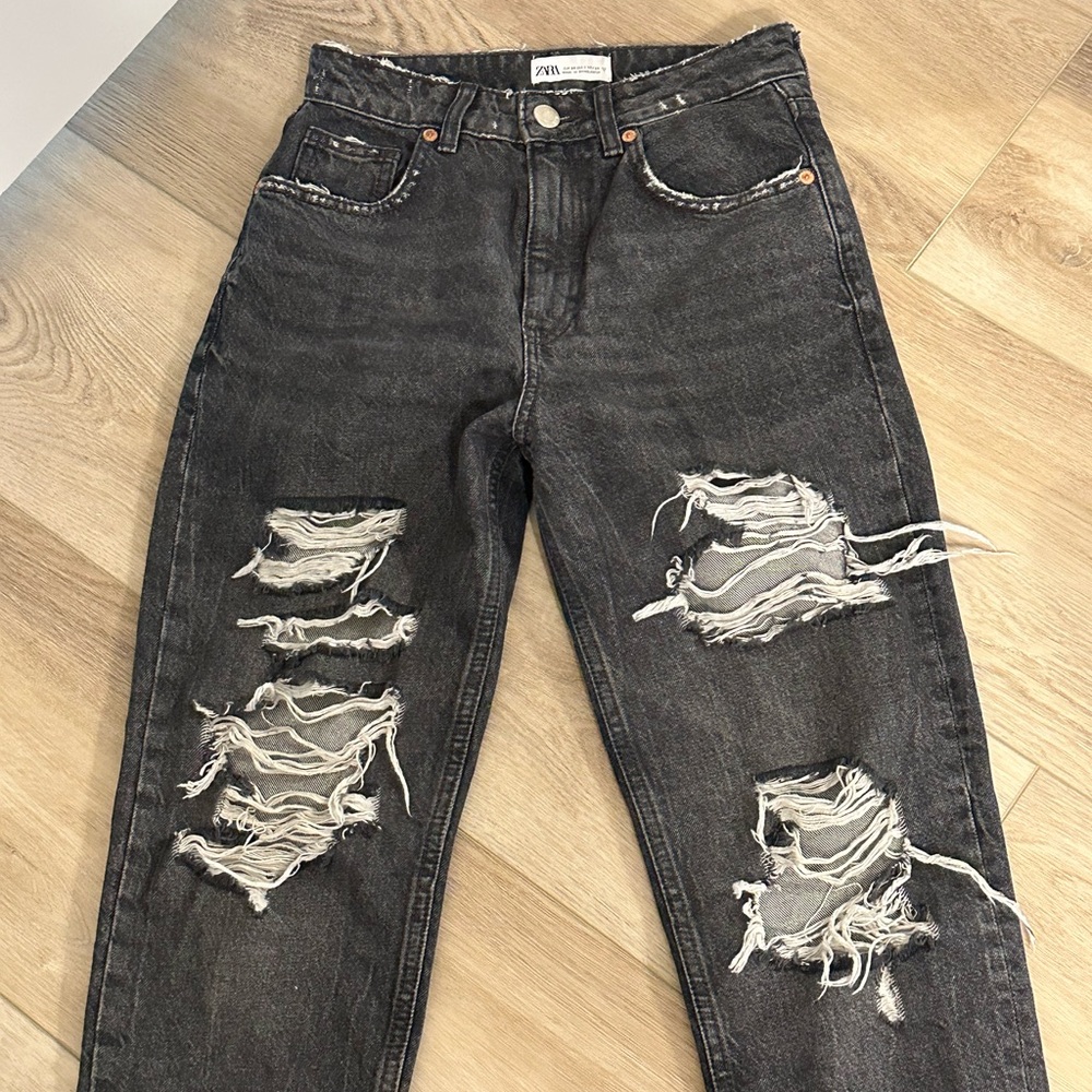 Zara distressed ripped mom jeans